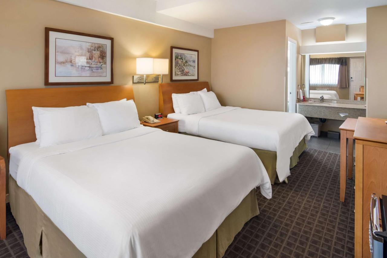 Surestay Hotel By Best Western North Vancouver Capilano Західний Ванкувер Екстер'єр фото
